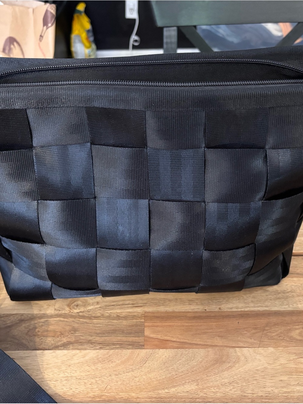 Harvey’s Black Woven Messenger Bag Hard to Find Great Condition. - Picture 2 of 10
